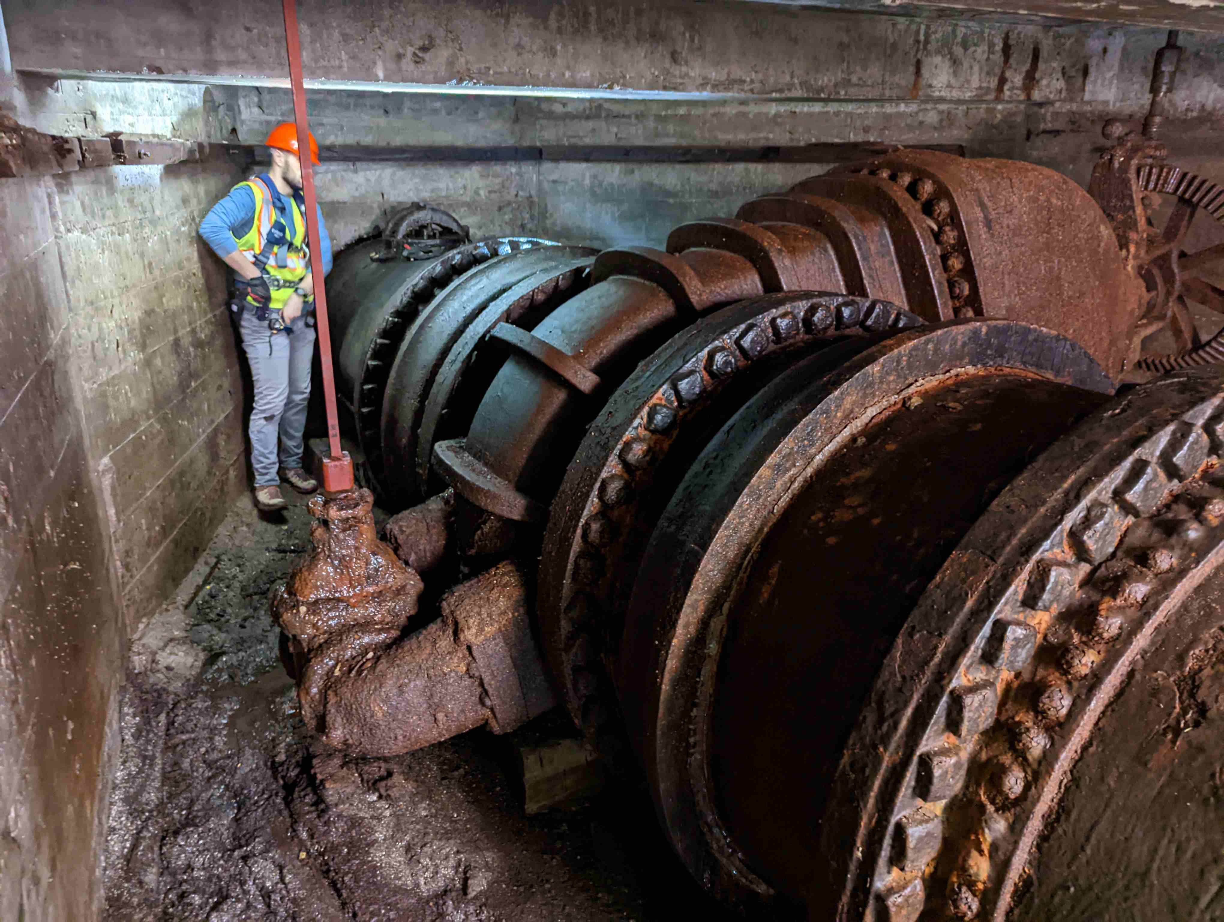 48&rdquo; diameter France Avenue water transmission main with associated gate valve