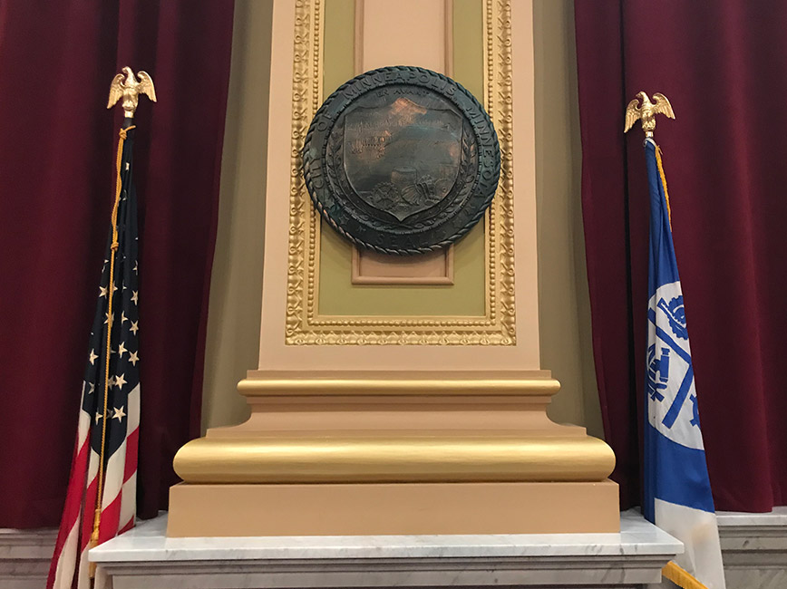 Minneapolis Council Chambers, City seal and flags