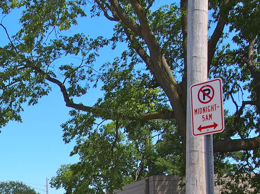 No parking sign in Minneapolis