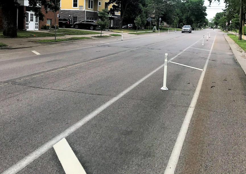 Bike lane markings - buffered lines Bike lane markings - buffered lines